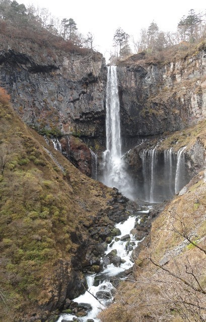 20101114 4華厳の滝14ｓ.JPG