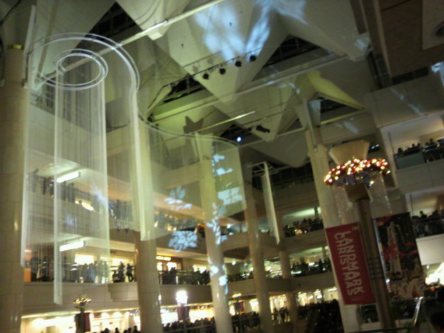 20101225 Landmark Xmas4.JPG